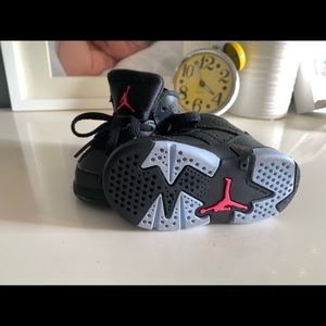 Toddler Air Jordan Retro 6 Basketball Shoes